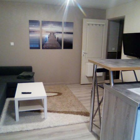 Studio Au Calme Apartamento Batilly  Exterior foto
