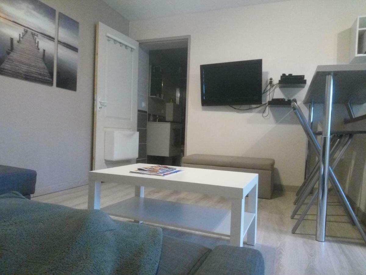 Studio Au Calme Apartamento Batilly  Exterior foto